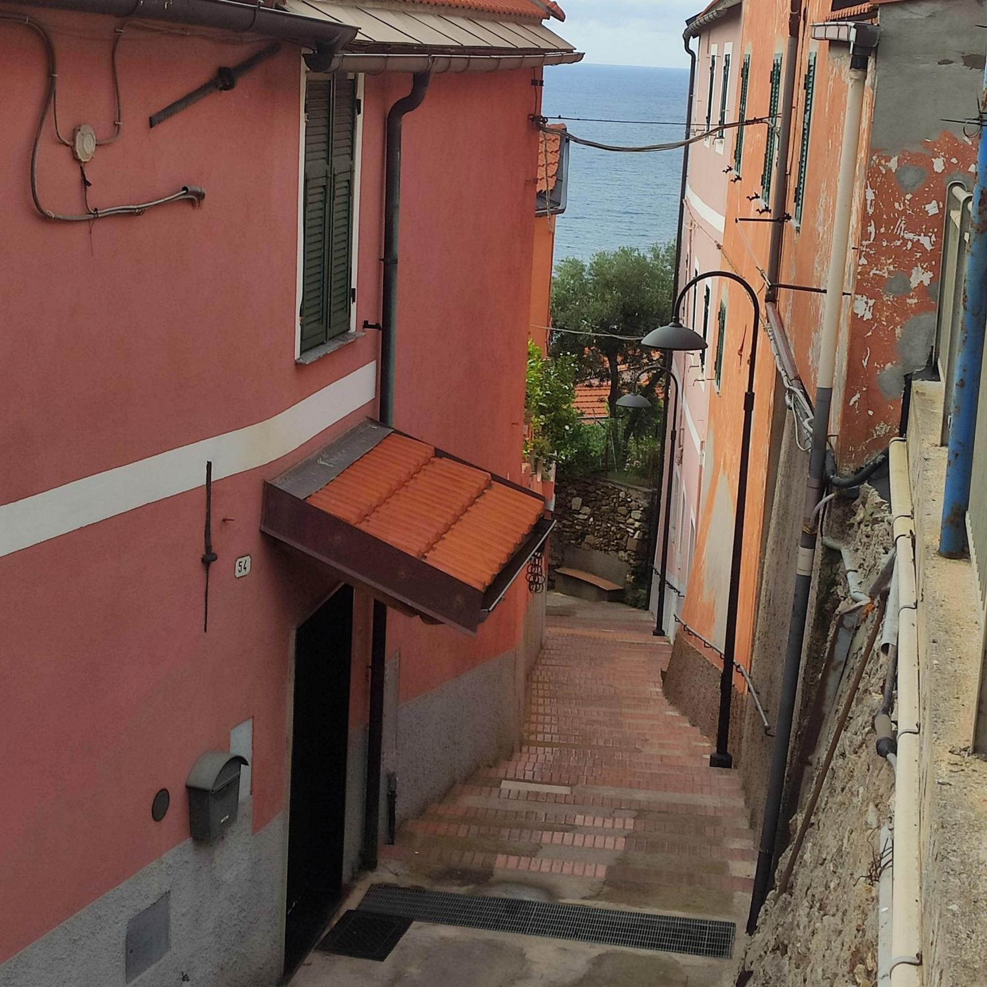 Il Giardino Sull'Isola - Appartamento - Bergeggi Bagian luar foto